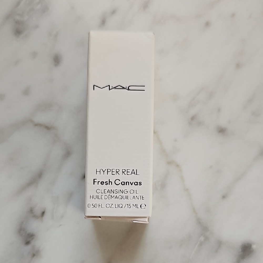 MAC Cosmetics Fresh Canvas Cleansing Oil